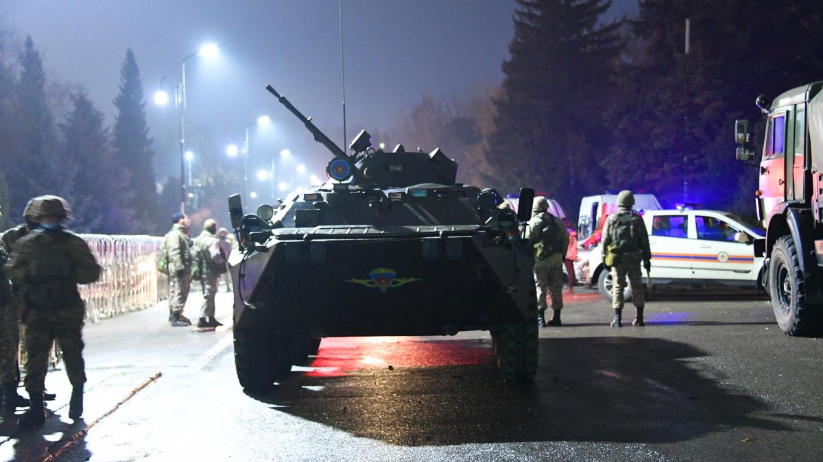В Казахстане продолжаются жесткие столкновения / фото REUTERS