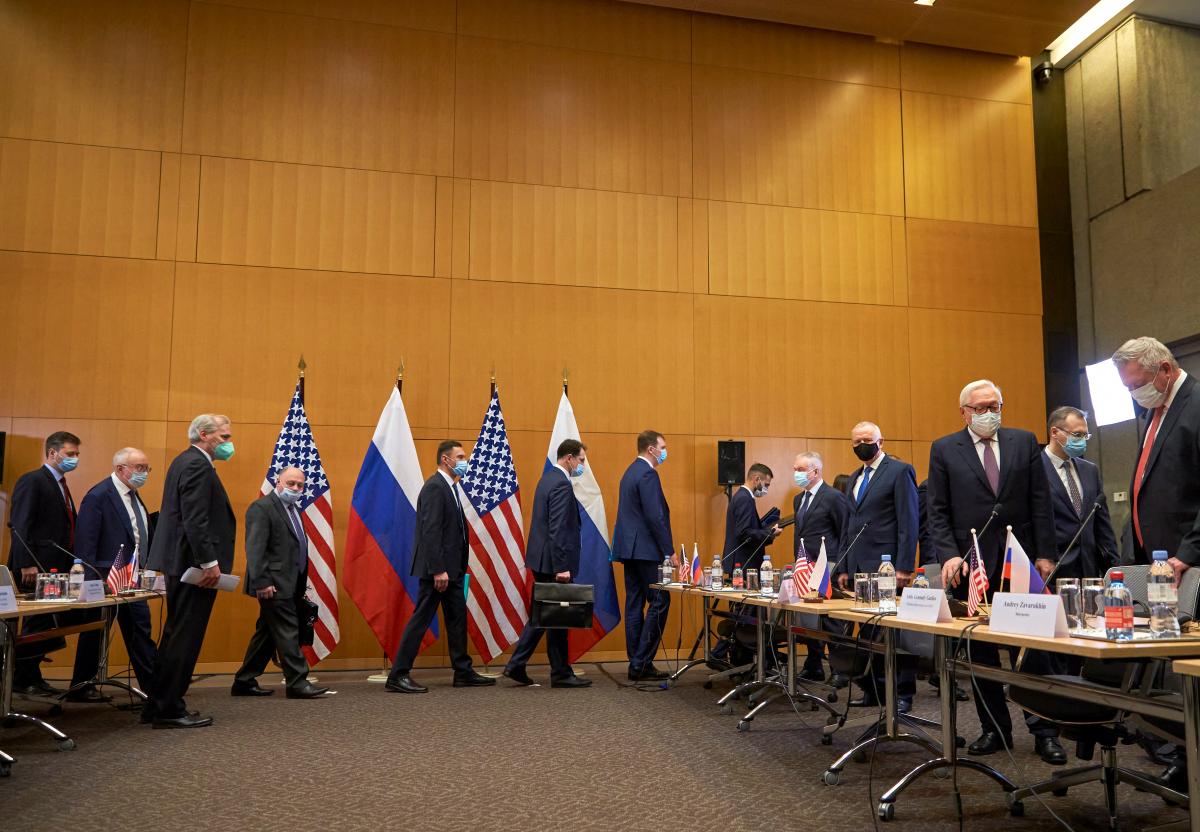 Перший раунд переговорів США та РФ у Женеві тривав близько 8 годин за зачиненими дверима / фото REUTERS