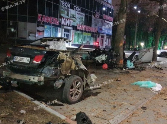 В аварии в Мелитополе погибли два человека / фото ria-m.tv В аварии в Мелитополе погибли два человека / фото ria-m.tv