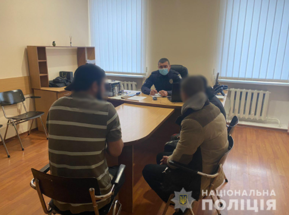На Одещині побили та пограбували вчительку, підозрюваних затримали / фото od.npu.gov.ua На Одещині побили та пограбували вчительку, підозрюваних затримали / фото od.npu.gov.ua