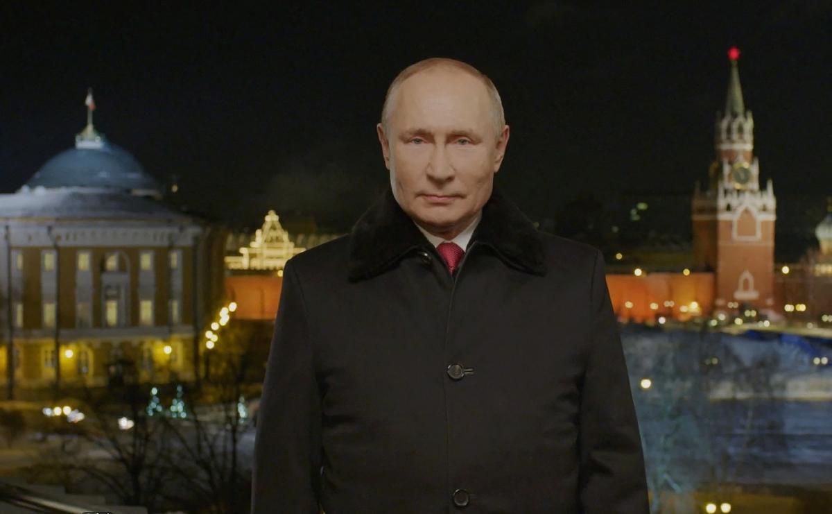 В прошлом году Путин «вышел в новогодний эфир российского телеканала без головы / REUTERS