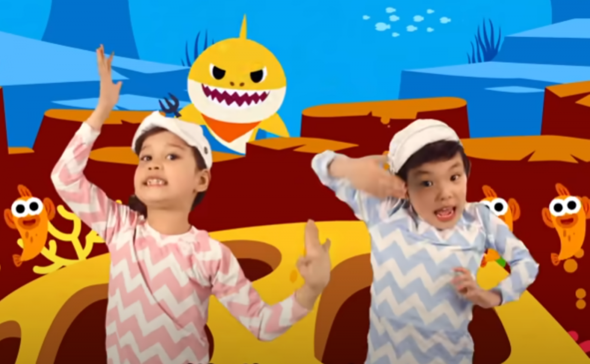 Клип на песню "Baby Shark" стал самым популярных на YouTube / скриншот