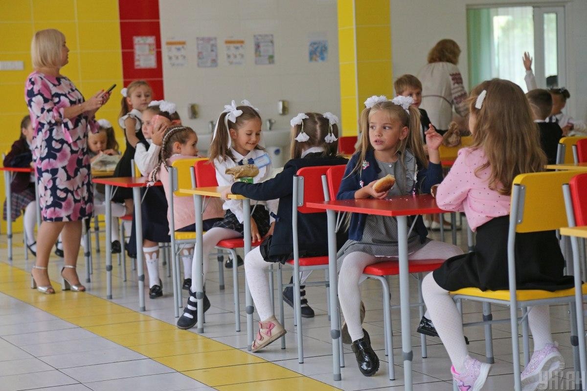 З початку року стартувала реформа харчування в школах / фото УНІАН, Віктор Ковальчук