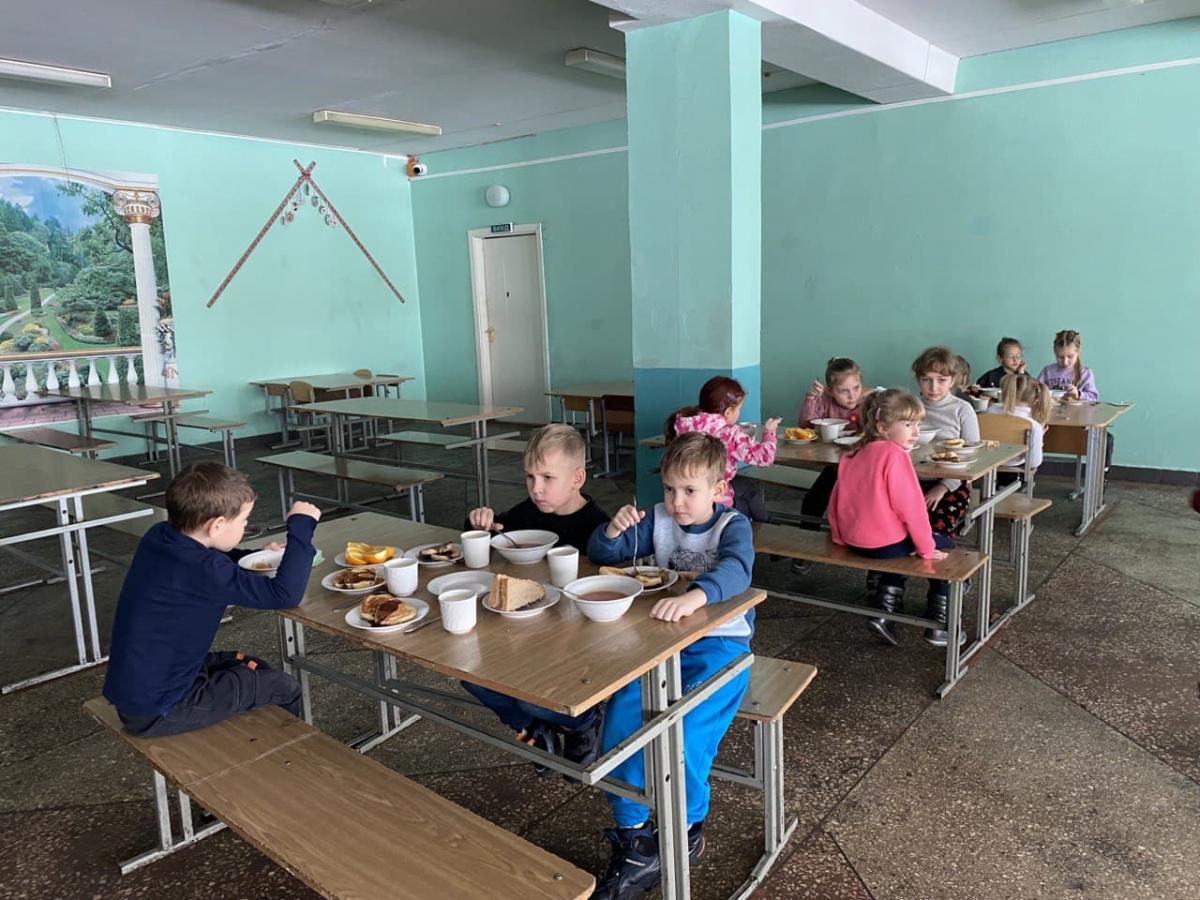 УНІАН дізнався, чи подобаються нові страви дітям / фото Ірини Синельник