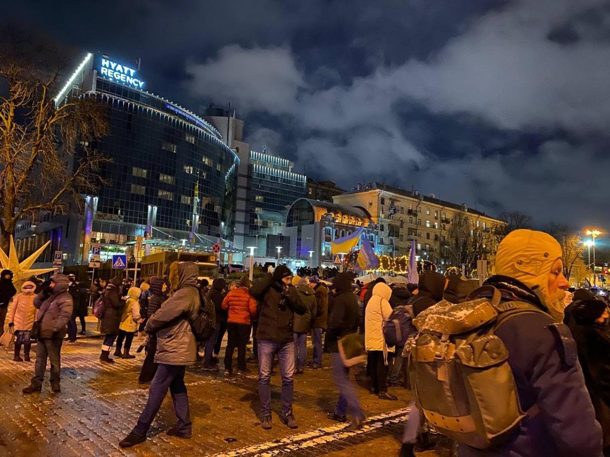 Сторонники Порошенко ждут решения суда / фото УНИАН, Таня Поляковская