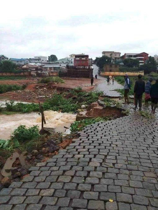 Дожди на Мадагаскаре продолжатся / фото Saad Abedine, Twitter