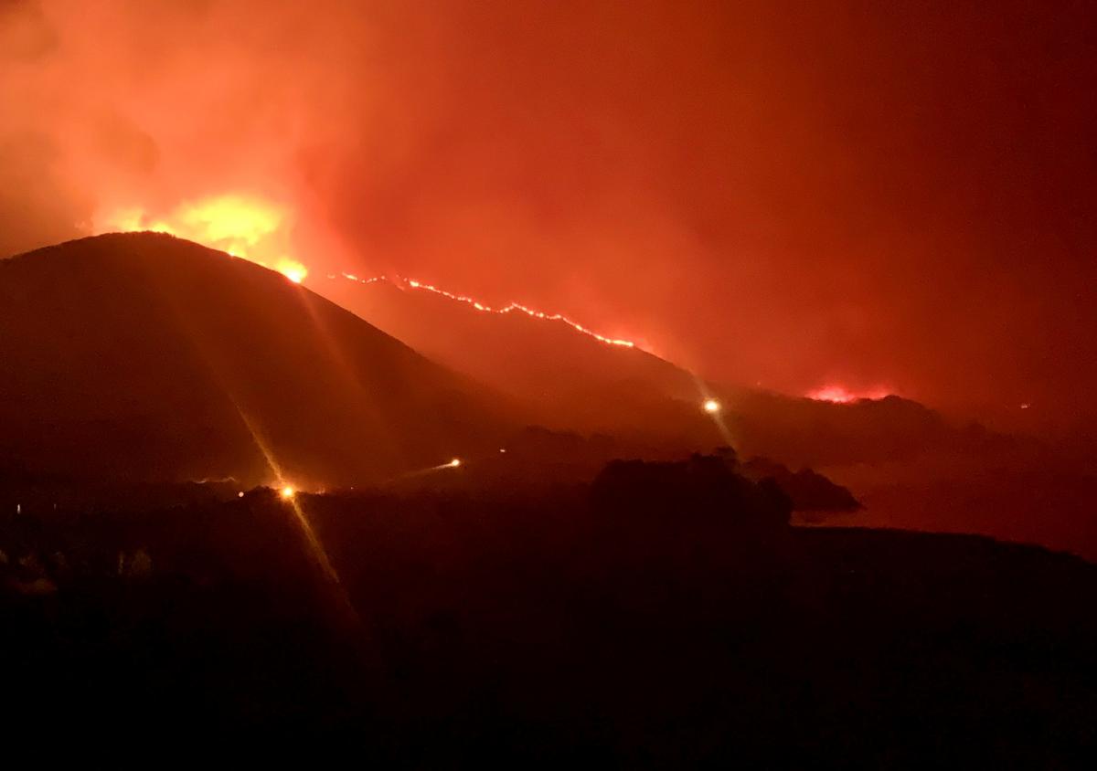 Калифорния борется с лесными пожарами / фото REUTERS