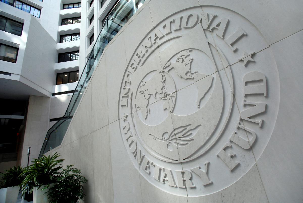 МВФ прогнозуэ зростання свытовоъ економіки в 2022 році на 4,4% / фото REUTERS