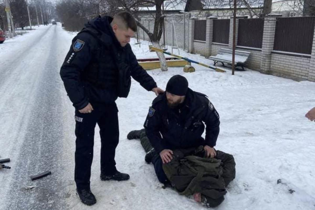 У мережі з'явилося відео затримання стрілка з Дніпра /фото facebook.com/Borys Filatov