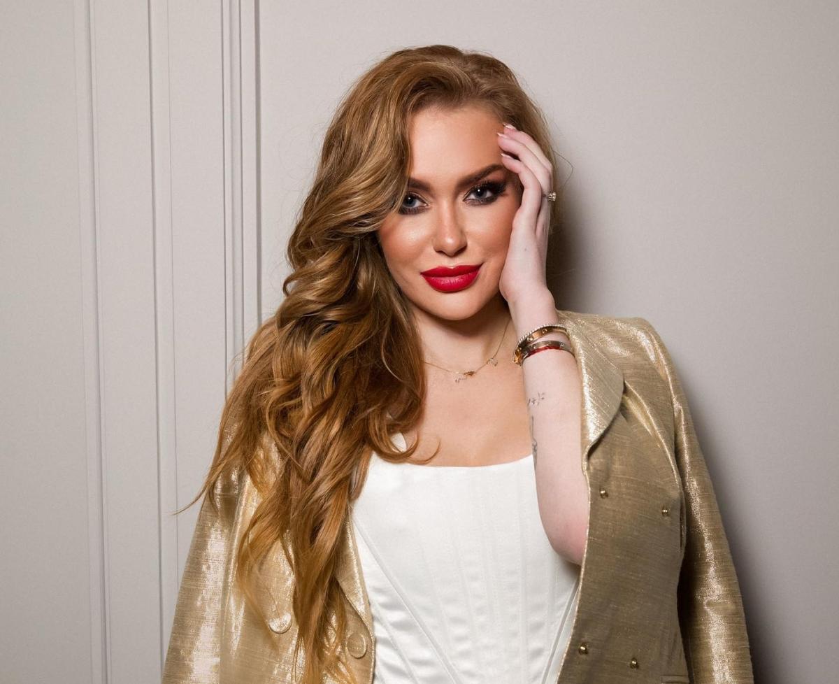 Slava Kaminska released a music video for the song 