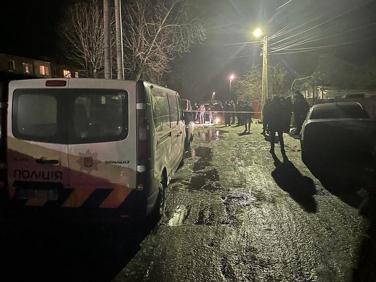 Під Києвом жорстоко зарізали сімейну пару: перші подробиці Під Києвом жорстоко зарізали сімейну пару: перші подробиці