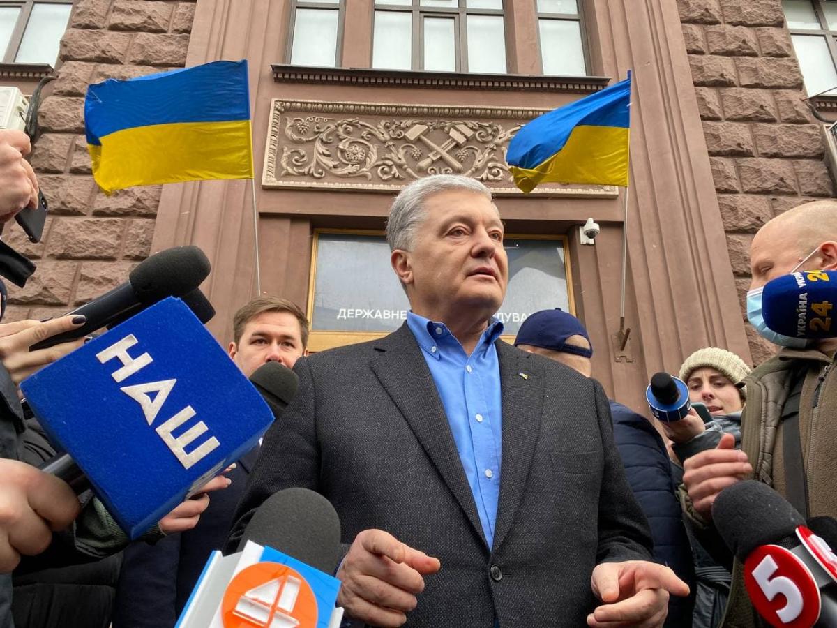 Петр Порошенко не намерен сотрудничать со следствием / фото УНИАН, Дмитрий Хилюк Петр Порошенко не намерен сотрудничать со следствием / фото УНИАН, Дмитрий Хилюк