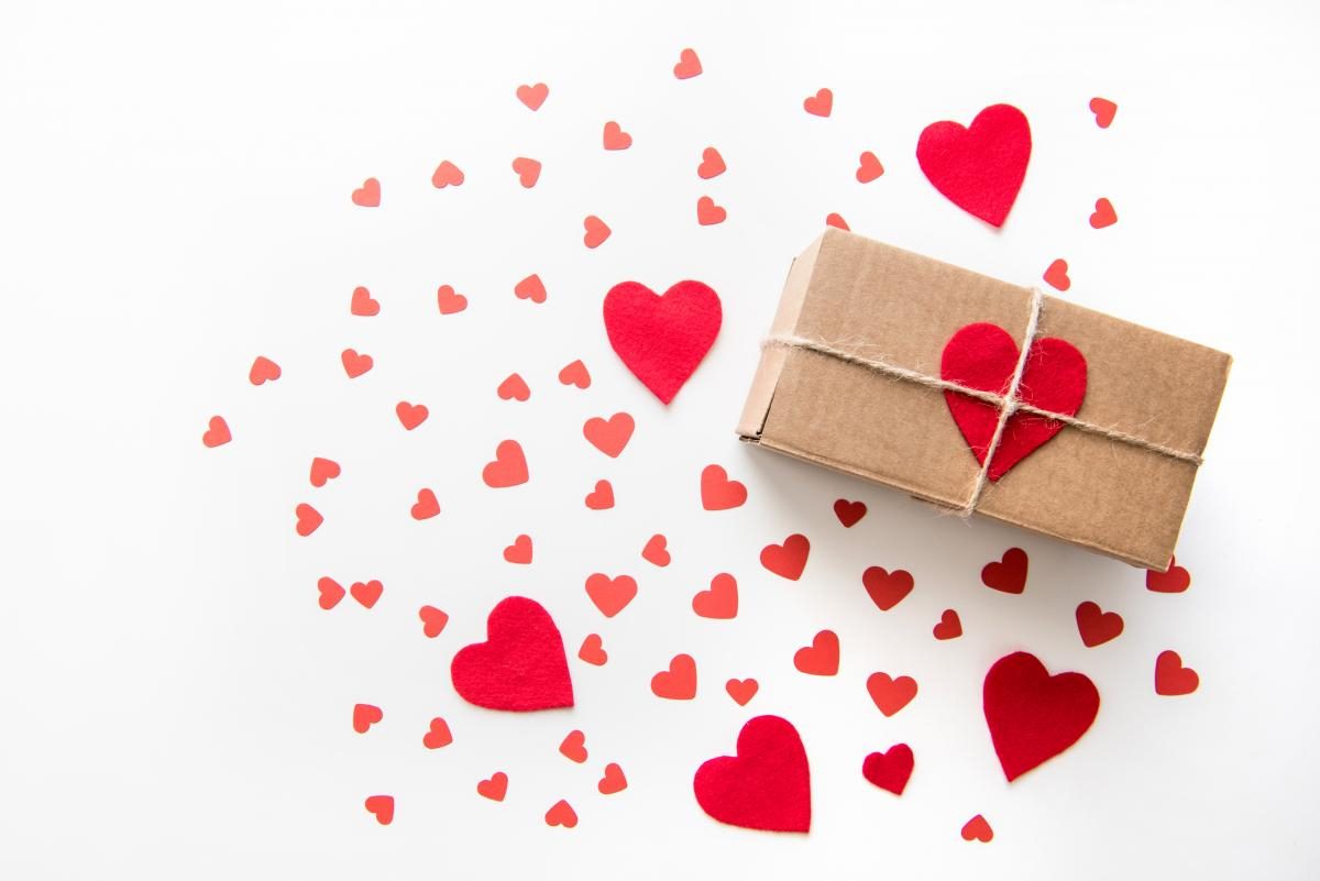 День Святого Валентина: мировые традиции и идеи для подарков
