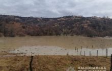 На Закарпатті зійшли два селеві потоки: почалися підтоплення (фото)