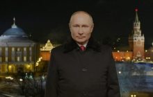 Кремль приказал скромно и сдержанно праздновать Новый год, вспоминая "героев"-оккупантов