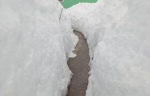 Украинские полярники расчистили от снега станцию "Академик Вернадский" (фоторепортаж)