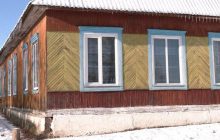 Туалет на улице, отсутствует отопление: журналисты показали аварийную школу на Ривненщине (видео)