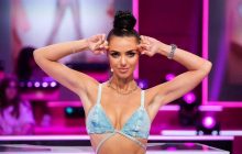 Вика Смеюха резко ответила хейтерам, обвинившим ее в отфотошопленной талии