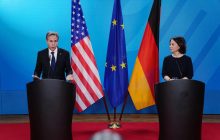 Блінкен у Берліні пояснив важливість надання Україні оборонного озброєння