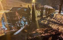 Авто вылетело на тротуар: на Львовщине в ДТП пострадала семья участника АТО