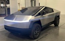 Оновлений Cybertruck Маска показали на відео: без ручок, але з гігантським "двірником"