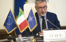 Италия усилит восточные рубежи НАТО на фоне наращивания войск РФ возле Украины