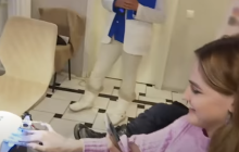 Девушка из Броваров нарастила почти 10 метров ногтей и установила рекорд (видео)