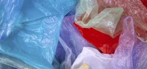 У многих дома есть пакет с пакетами: как его сделать полезным