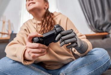 Роборука та розумна маска: чим дивували українські стартапи на CES 2022