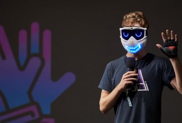 Роборука и умная маска: чем удивляли украинские стартапы на CES 2022