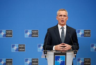 Росія не вирішуватиме, чи стане Україна членом НАТО - Столтенберг