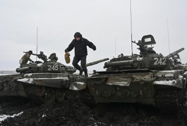 Тільки частина військ РФ слідує до заявлених для навчань полігонів у Білорусі – ЗМІ