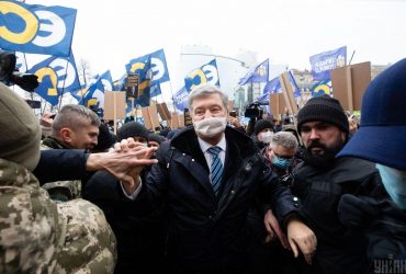 Балансирующее правосудие. Как вместо домашнего ареста или залога в 1 миллиард Порошенко отпустили