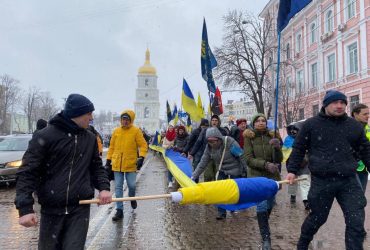 У Києві утворили ланцюг єднання від Софіївського до Михайлівського соборів