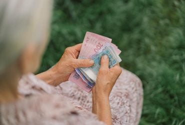 В Україні порахували, скільки пенсіонерів отримують пенсії менше ніж 3 тисячі гривень