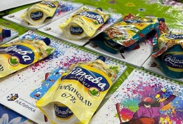 Російським дітям подарували за перемогу на змаганнях майонез і кетчуп (фото)