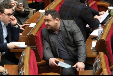 У Слузі народу відреагували на затримання нардепа Кузьміних за хабар у півмільйона