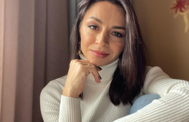 "Гаряча штучка": Ілона Гвоздьова в трусиках показала, як зустрічала чоловіка після довгої розлуки