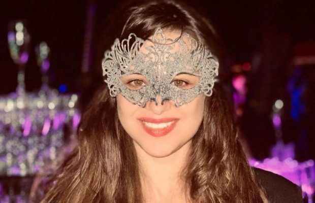 "Я закохався": екс-дружина Дзідзьо полетіла на Кубу та дражниться фото у купальнику