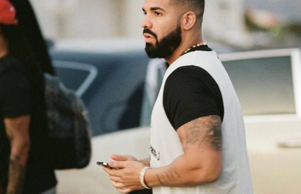 Небезпечна контрацепція: модель отримала інтимний опік від гострого соусу після сексу з Дрейком