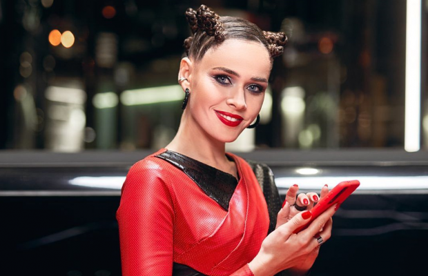 Alyona Alyona, Юлія Саніна, Артем Пивоваров і ONUKA випустили кліп на саундтрек комедії "Найкращі вихідні"