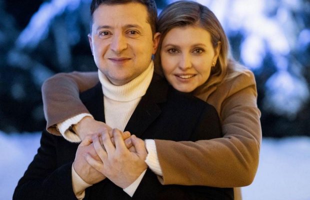 Зеленська похвалилася вишиванкою і написала щемливий пост