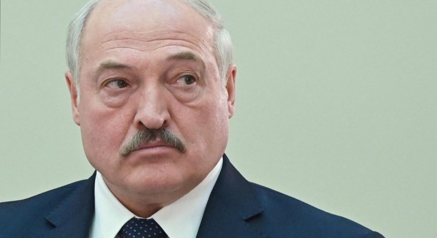 Лукашенка госпіталізували в критичному стані після зустрічі з Путіним - опозиціонер