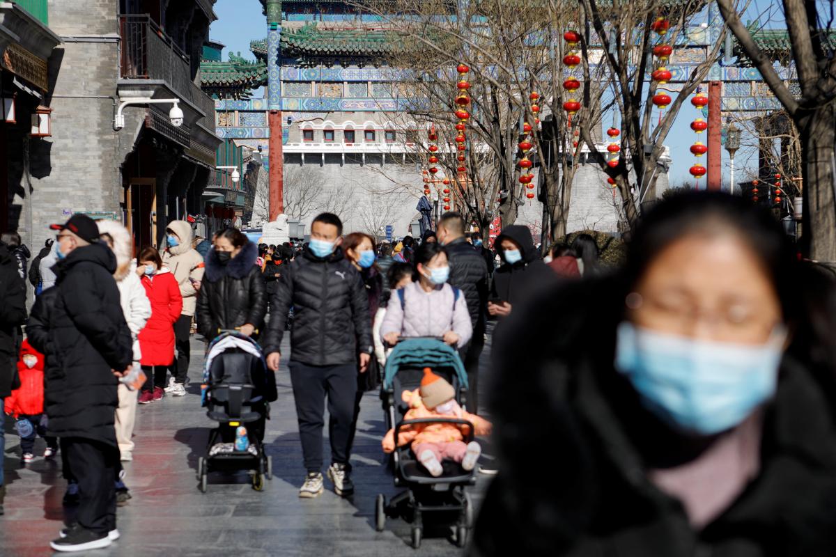 В Китае масштабная вспышка "короны" / REUTERS