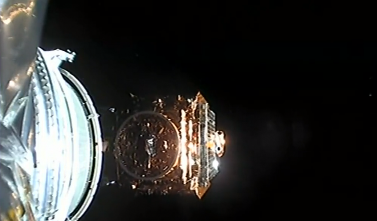 SpaceX успішно запустила італійський супутник / скріншот SpaceX успішно запустила італійський супутник / скріншот