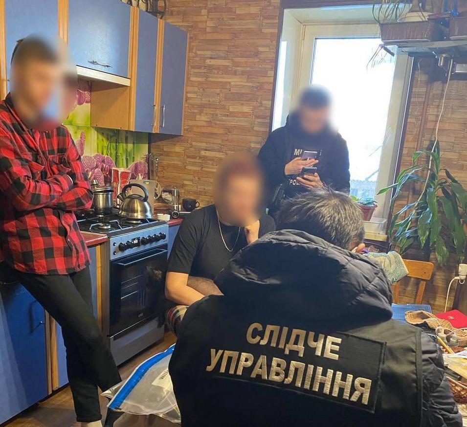 У сутенерши провели обыски / фото НПУ У сутенерши провели обыски / фото НПУ