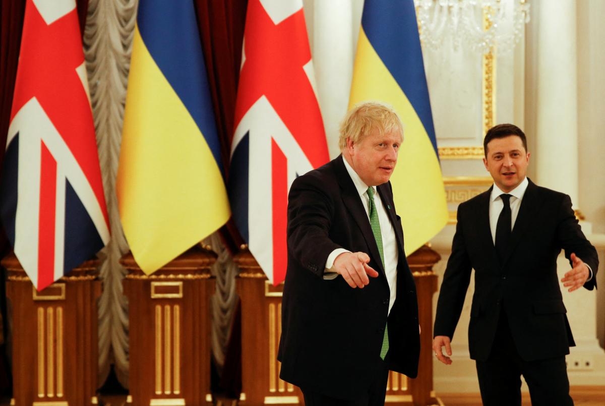 Зеленський зустрівся з Джонсоном у Києві / фото REUTERS Зеленський зустрівся з Джонсоном у Києві / фото REUTERS