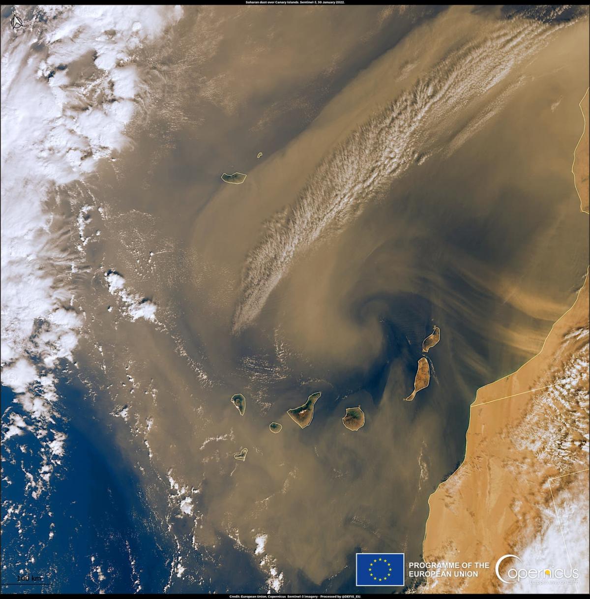 Облако пыли из Сахары движется в сторону Атлантики / фото Copernicus Sentinel-3 Облако пыли из Сахары движется в сторону Атлантики / фото Copernicus Sentinel-3