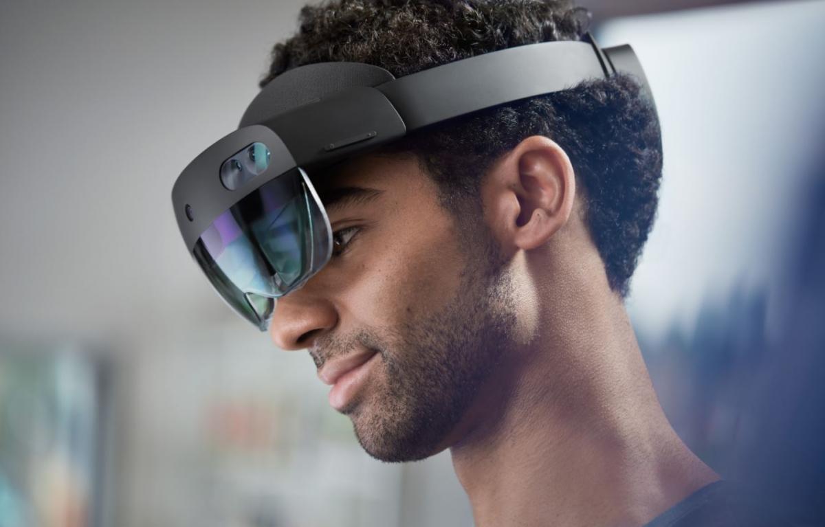 Microsoft отказалась от планов по выпуску HoloLens 3 / фото Microsoft Microsoft отказалась от планов по выпуску HoloLens 3 / фото Microsoft