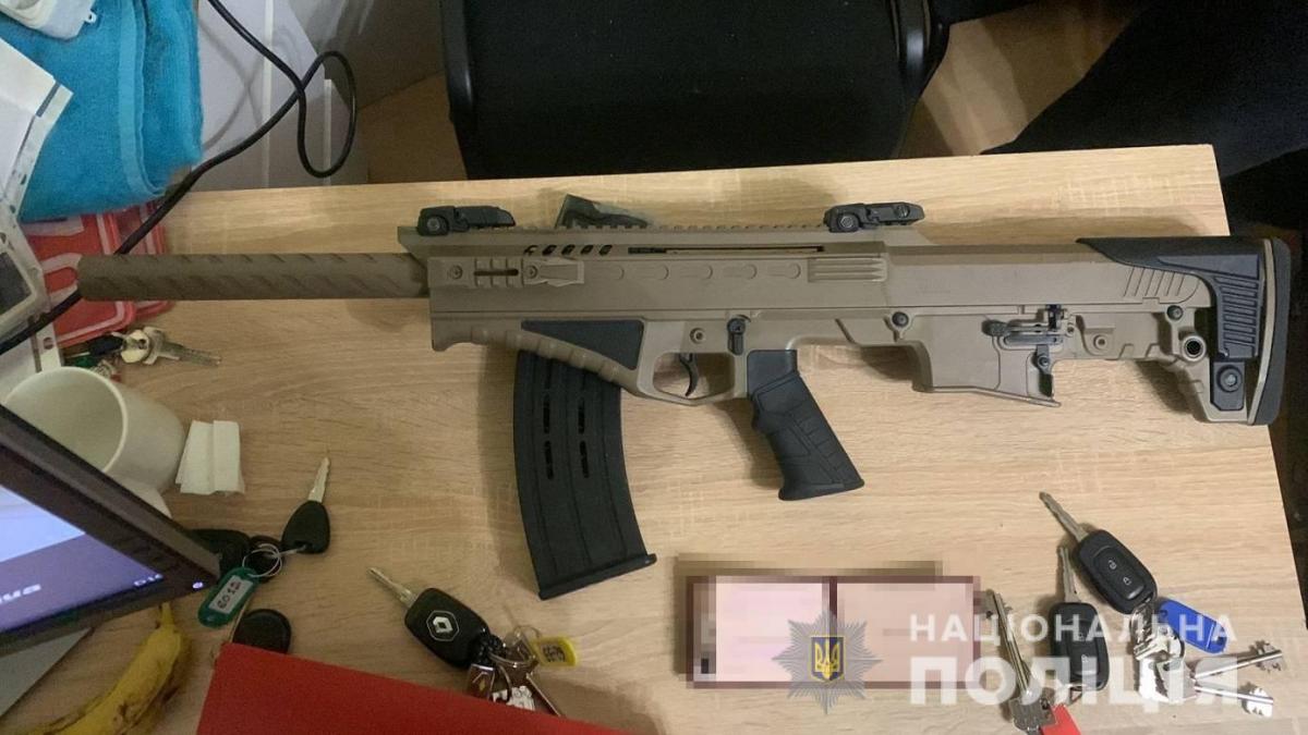 Стрілянина в центрі Києва: трьом учасникам повідомили про підозру Стрілянина в центрі Києва: трьом учасникам повідомили про підозру
